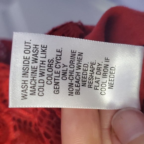 Candies Criss Cross Lace Top, Juniors Small, Bright Red- no flaws/snags visible - Picture 7 of 9